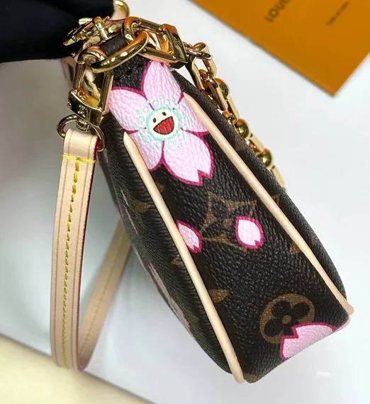 Сумка LOUIS VUITTON x TM клатч Pochette Accessoires