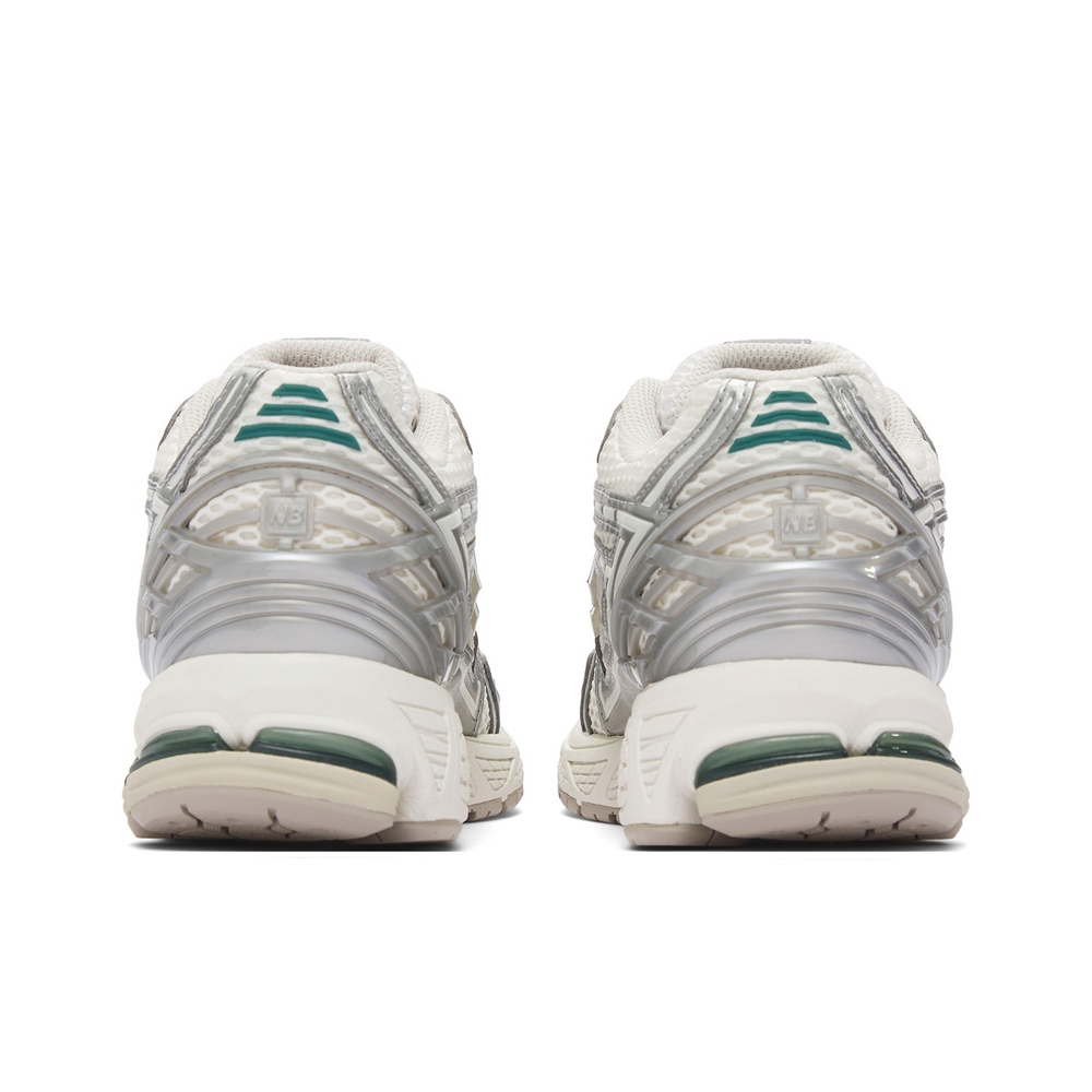 New Balance 1906R Silver Metallic Cream