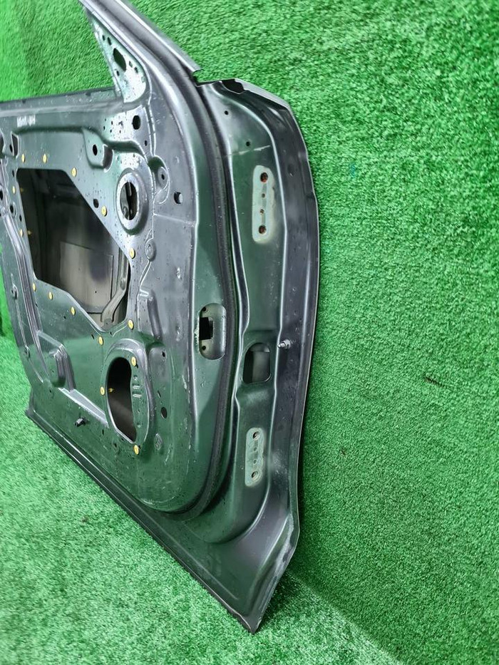 Дверь передняя левая Range Rover Velar (2017-н.в.)