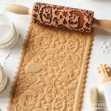 Малая скалка с узором Ежики