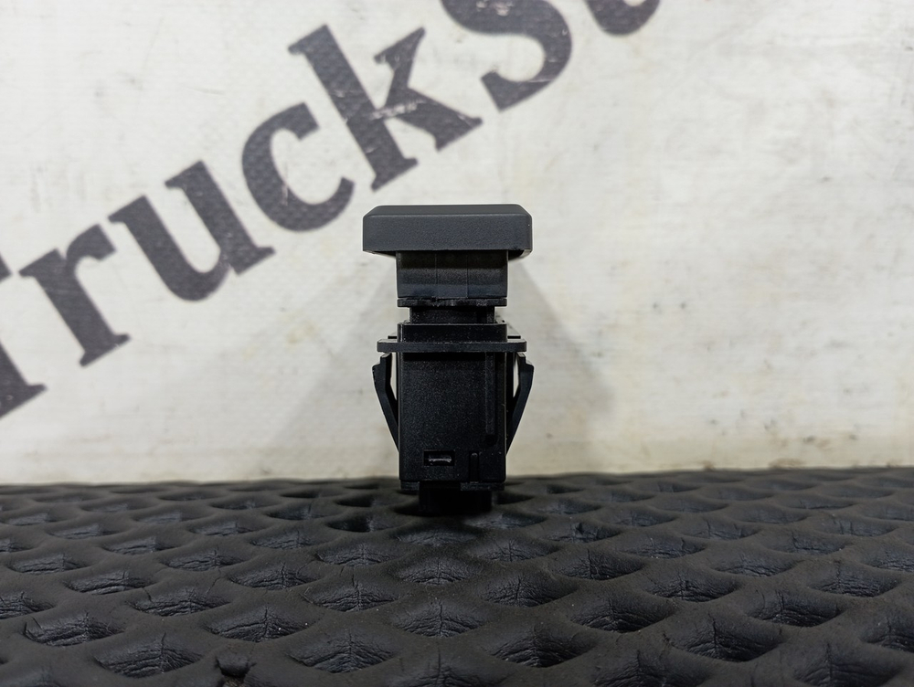 Кнопка регулировки освещения в салоне 2023г