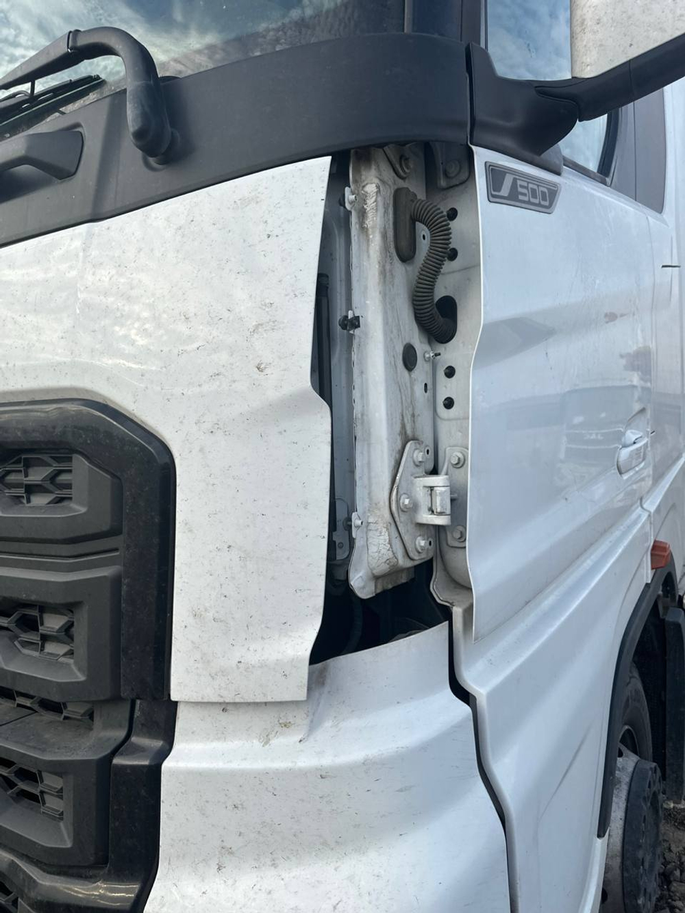 Ford F-Max 4x2 Седельный тягач CCK1 (Дизельный, 12,7 л, 500 л.с., АТ)