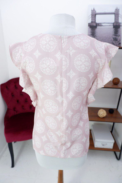 Футболка PurPura красивая 44 размер