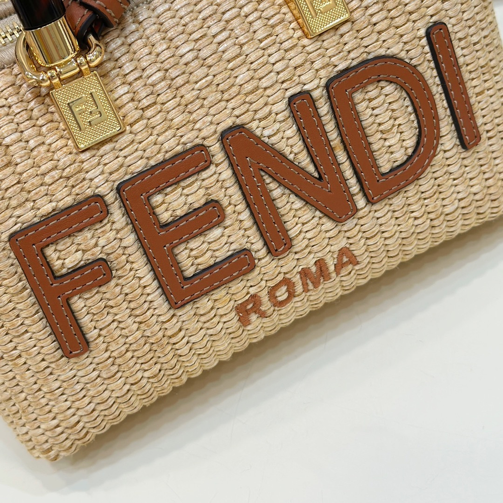 Fendi By The Way Mini 20 cm