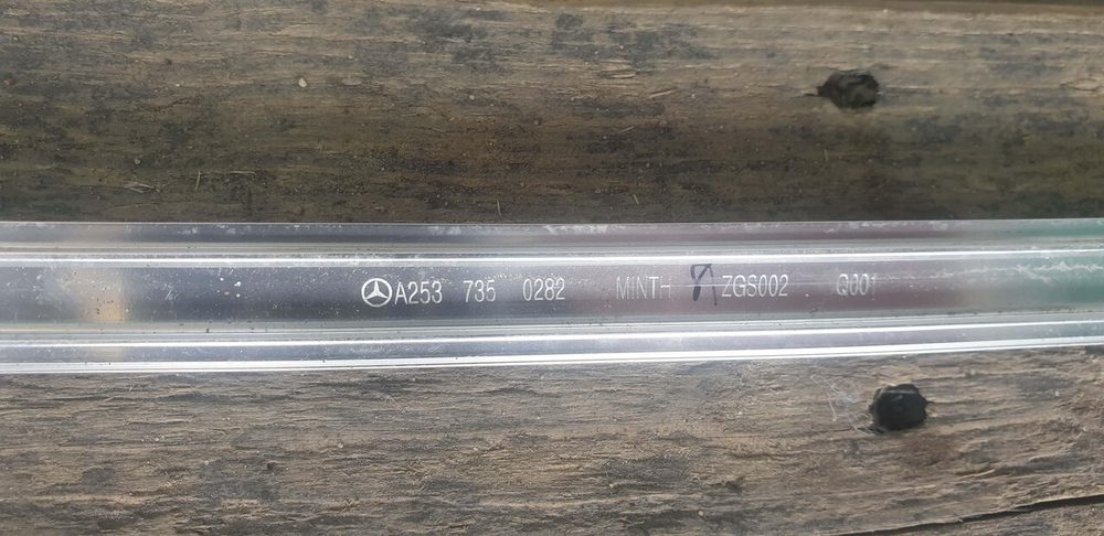 Молдинг двери задней правой Mercedes GLC (X253) 15-нв Б/У Оригинал A2537350282