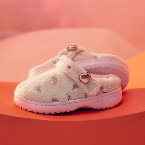 Crocs Classic Clog 'Unfurrgetable Pink Milk'