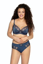 Бюстгальтер на косточках с нежными кружевными элементами (Размер: 65J) (Цвет: телесный)