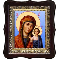 Большая Казанская икона Божьей Матери на холсте в киоте.