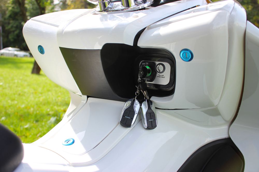 Электротрицикл MyToy 1500