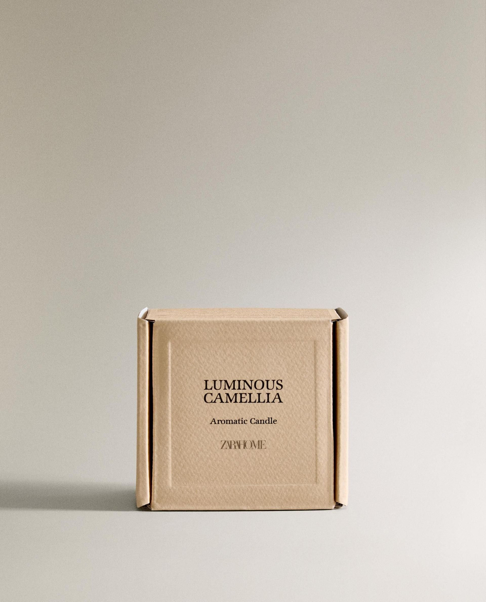Zara Home - Ароматическая свеча светящаяся камелия, 150 г