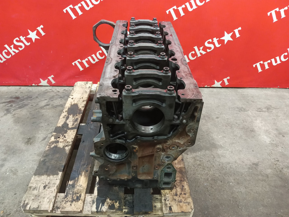 Блок цилиндров двигателя MX340U1 EURO-5 2018г.