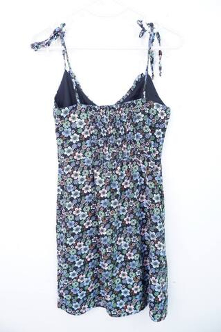 Сарафан комфортный и практичный, визуально на 40/42 размер