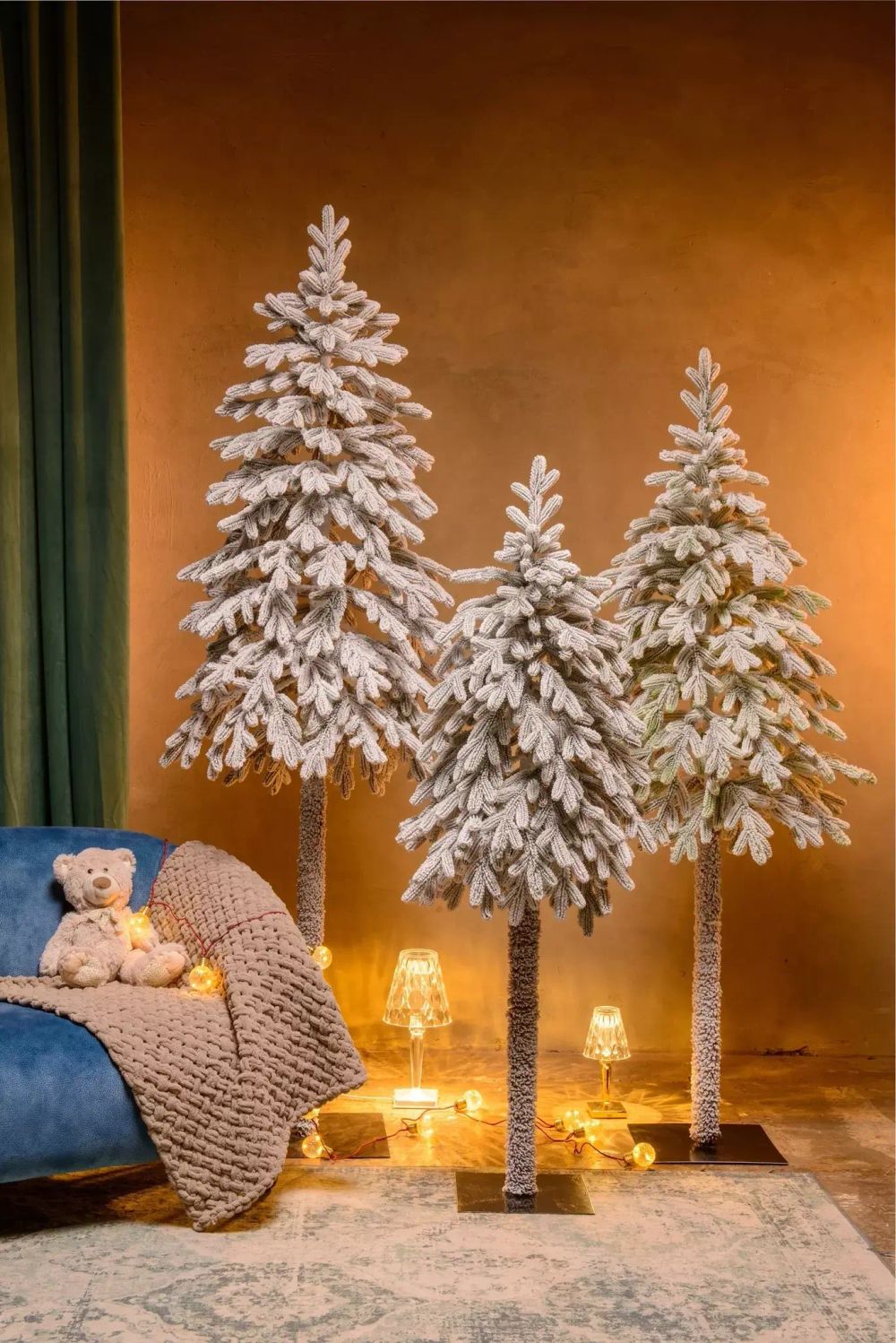 елка заснеженная на ножке "Тароко"