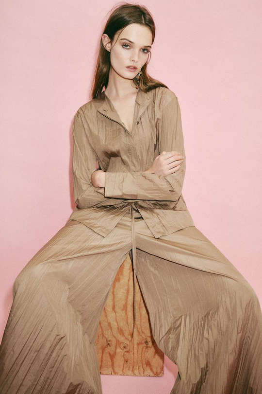 ZARA ПЛИССИРОВАННАЯ РУБАШКА — ZW COLLECTION, БЕЖЕВЫЙ