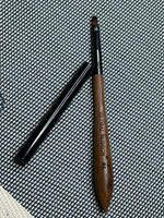 Кисть с деревянной ручкой