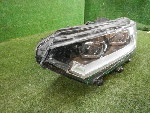 Битая Фара левая VW Passat B8 (2014-2020) LED