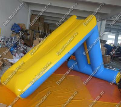 Надувная водная горка «Морской всплеск», 4,5*2*2 м