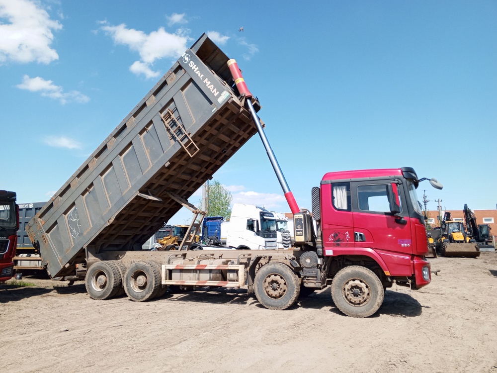 Shacman (Shaanxi) SX* 8x4 Самосвал SX331863366 (Дизельный, 12,5 л, 544 л.с., МТ)