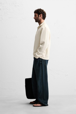 ZARA БАЗОВАЯ ТОЛСТОВКА С ВОРОТНИКОМ НА МОЛНИИ, ЖЕЛТОВАТО-БЕЛЫЙ