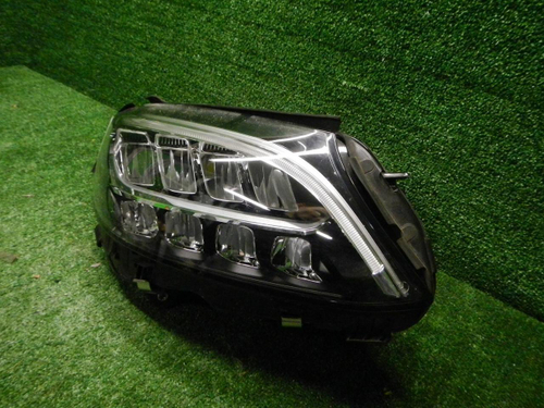 Фара правая Mercedes C w205 (2018-2023) LED