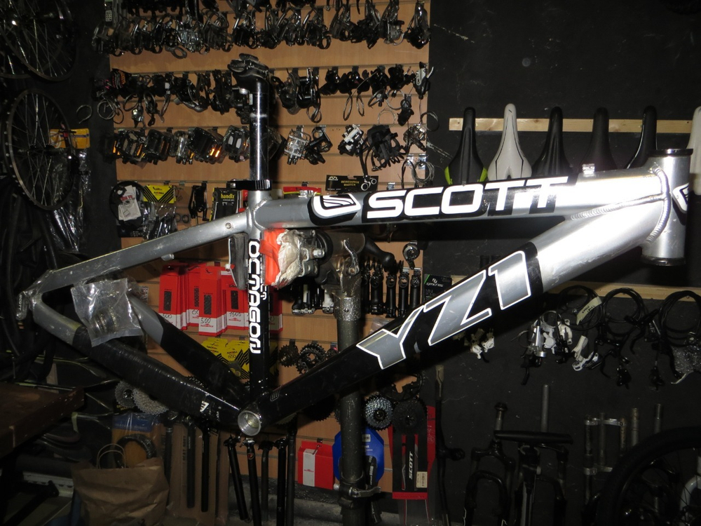 Рама велосипеда Scott Voltage YZ1 2004