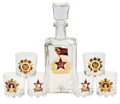 Подарочный графин со стопками "Советская армия" (графин 0,5л. + 6 стопок 0,05л.)