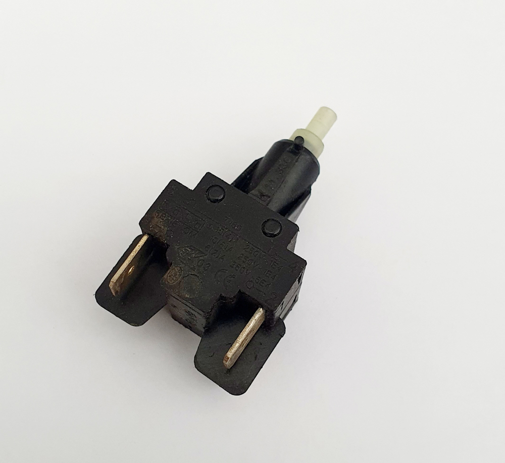 Кнопка включения стиральной машины Ariston/Indesit 4 контакта