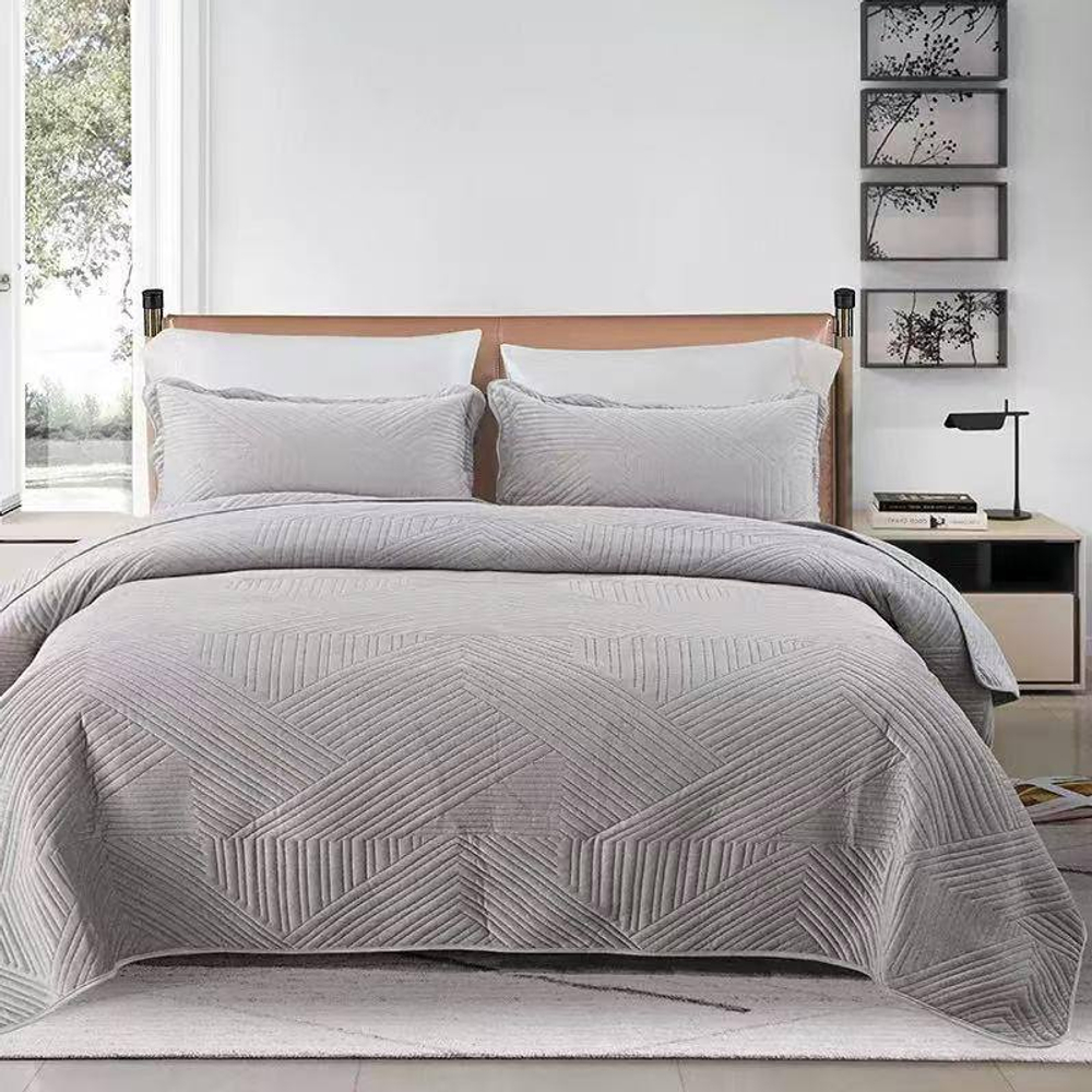 Велюровое покрывало с наволочками (2 шт.)