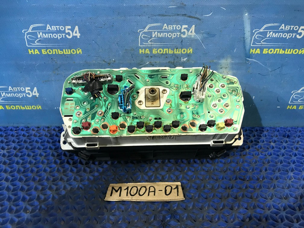 Щиток приборов TOYOTA DUET 2000-2004
