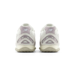 New Balance 204l