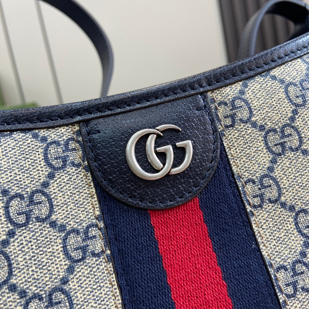 Gucci Ophidia GG Medium Shoulder Bag 34 cm