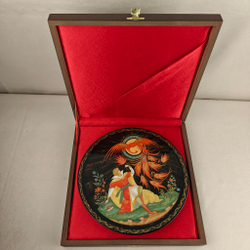 Коллекционная тарелка "Иван и Жар-птица" №2 с росписью (лаковая миниатюра Палех)