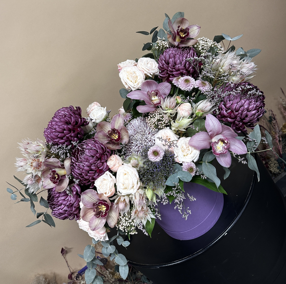 Букет с хризантемами «Bally dance»