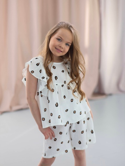 Костюм из муслина топ и шорты "Лео"