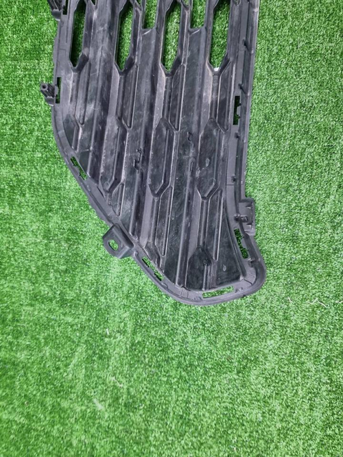 Решетка радиатора Toyota RAV4 5 XA50 (2018-н.в.)