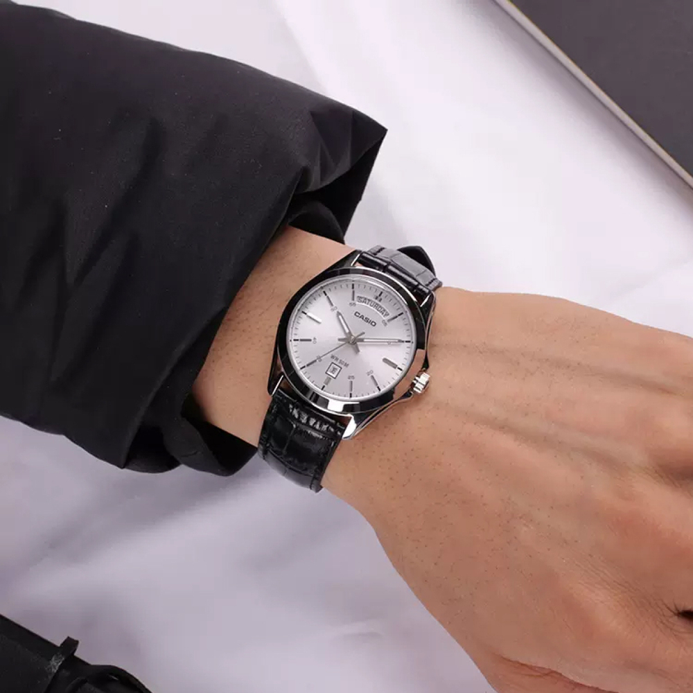 Часы CASIO STANDARD 50, MTP-1370L-7A