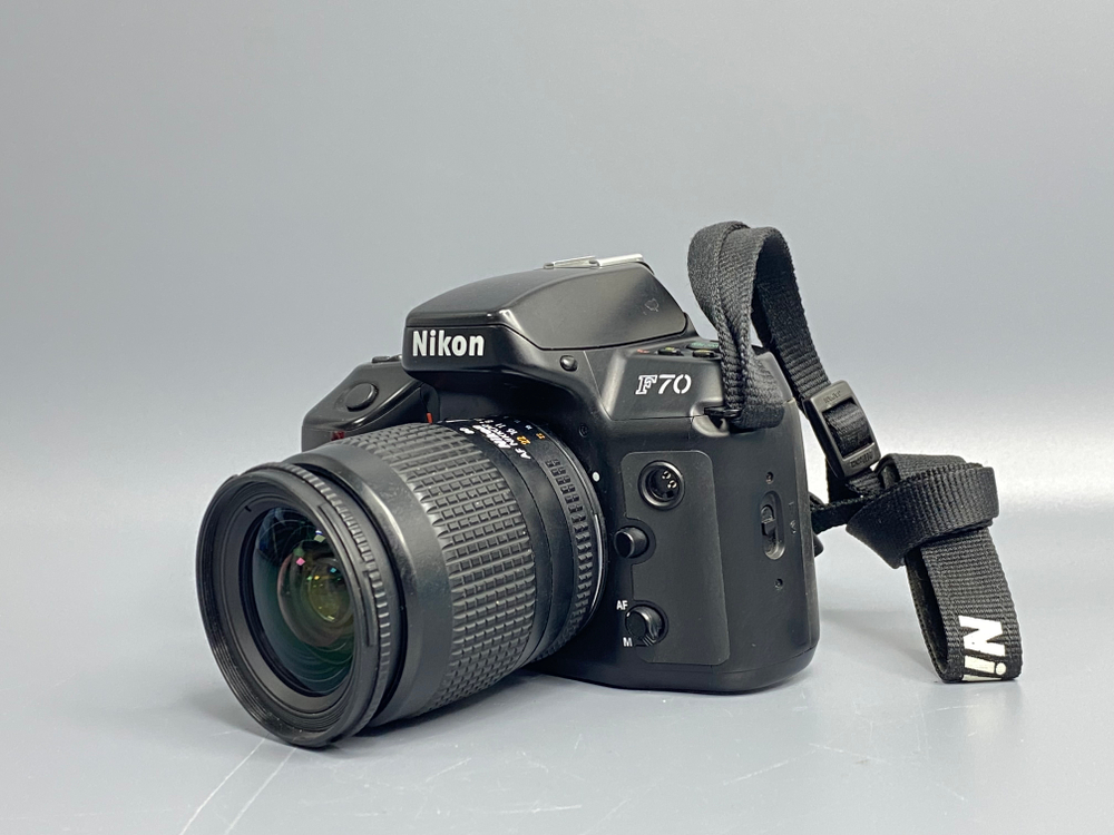 Nikon F70 kit AF Nikkor 28-80mm 3.5-5.6D