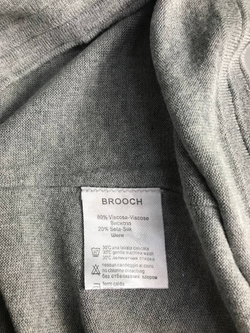 Платье Brooch базовое, маркировка М, визуально 46 размер