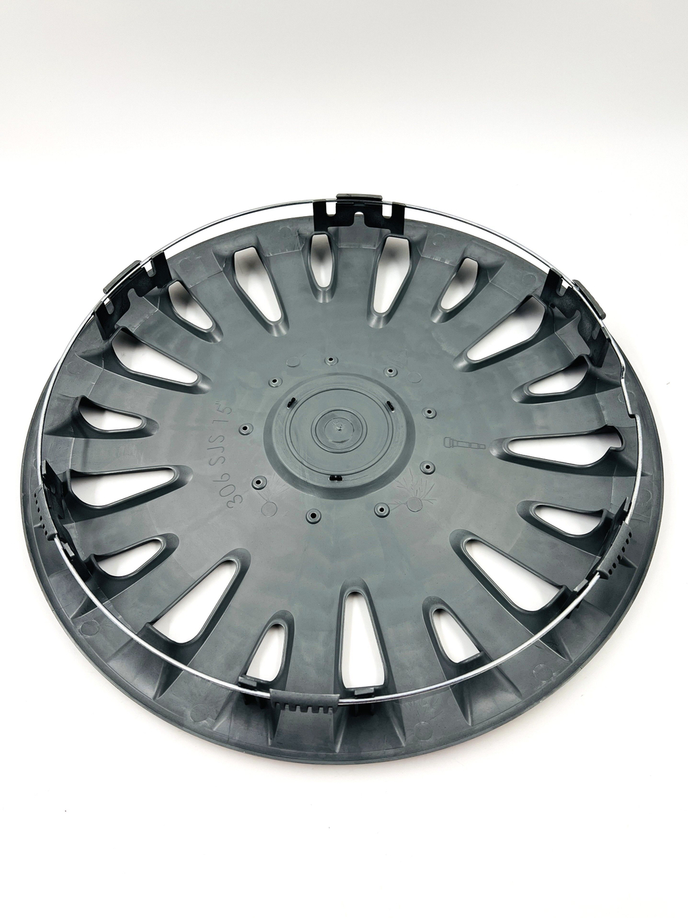 Колпаки на колеса гибкие черные с эмблемой R15 4 шт