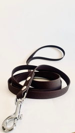 Поводок из Биотана цвет темный кедр, 15 мм , 3 м , теснение под кожу.