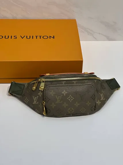 Поясная сумка Louis Vuitton Rush Bumbag