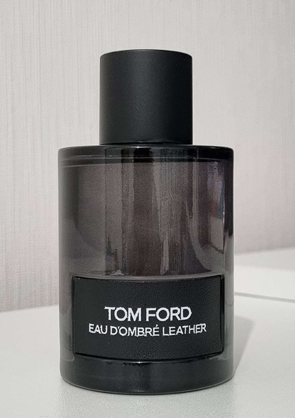 Tom Ford Eau d'Ombré Leather 100 мл (Коробка парфюма без слюды, парфюм новый, распаковка для фото)