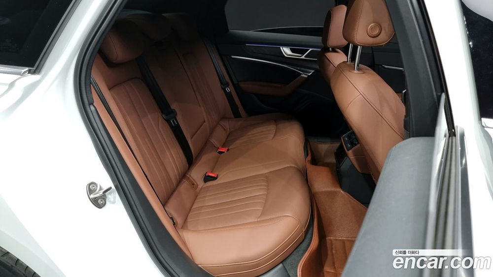 Audi A6 (C8) 40 TDI Premium (12.2019)