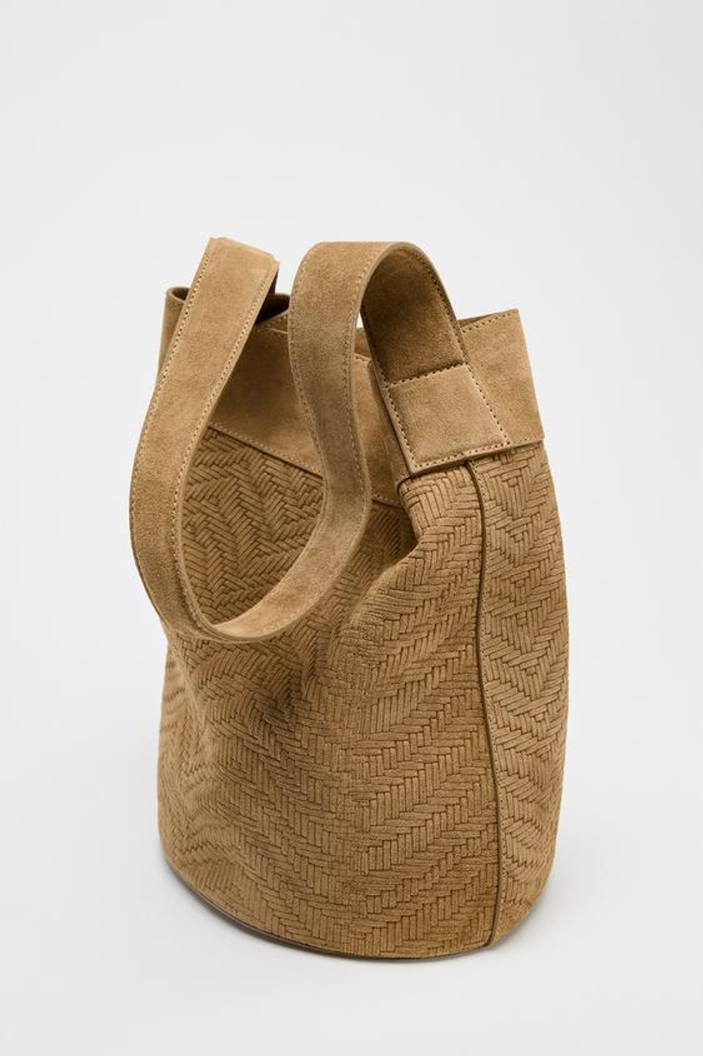 ZARA БОЛЬШАЯ КОЖАНАЯ ПЛЕТЕНАЯ СУМКА-МЕШОК, КОРИЧНЕВЫЙ