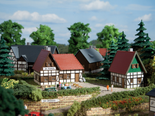 Трактир zur Schmiede + дом