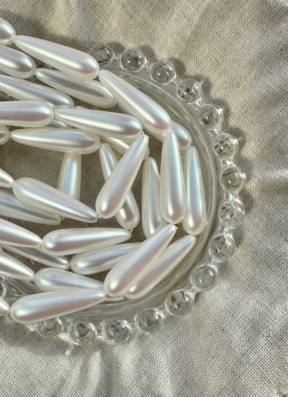 Жемчуг капля 8х28мм, майорка матовая (1шт)