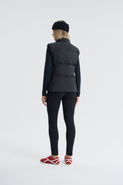 Жилет пуховый Lily