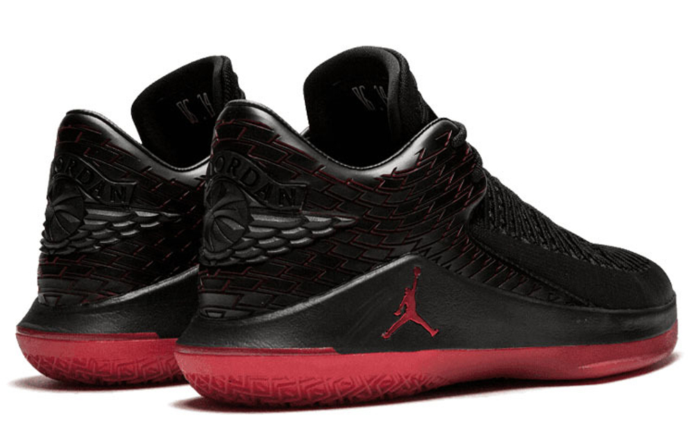 Jordan Air Jordan 32 Low Last Shot Hyper Sneakers