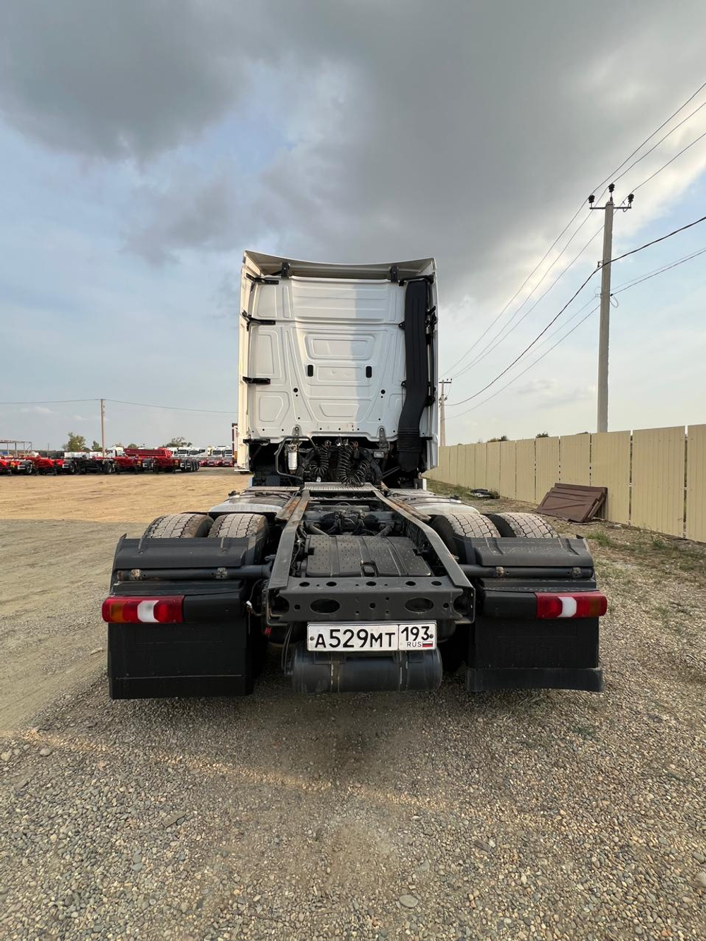 Mercedes-Benz ACTROS 4x2 Седельный тягач 1845 LS (Дизельный, 12,8 л, 449 л.с., АТ)