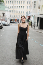 Платье с чокером